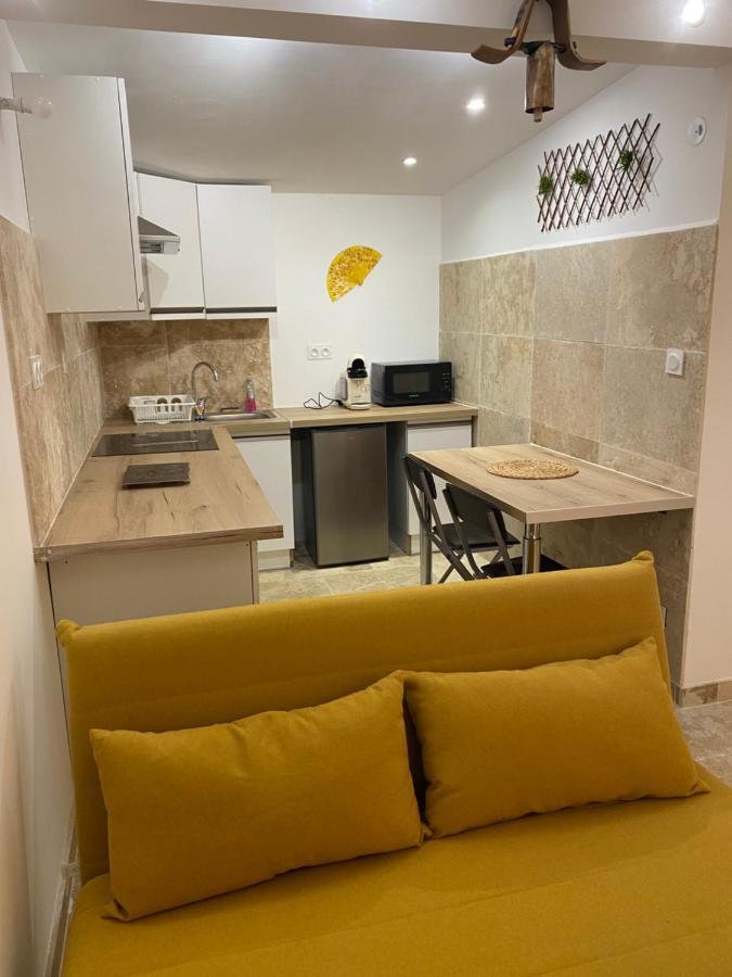 Studio A La Ferme Villa Арл Екстериор снимка