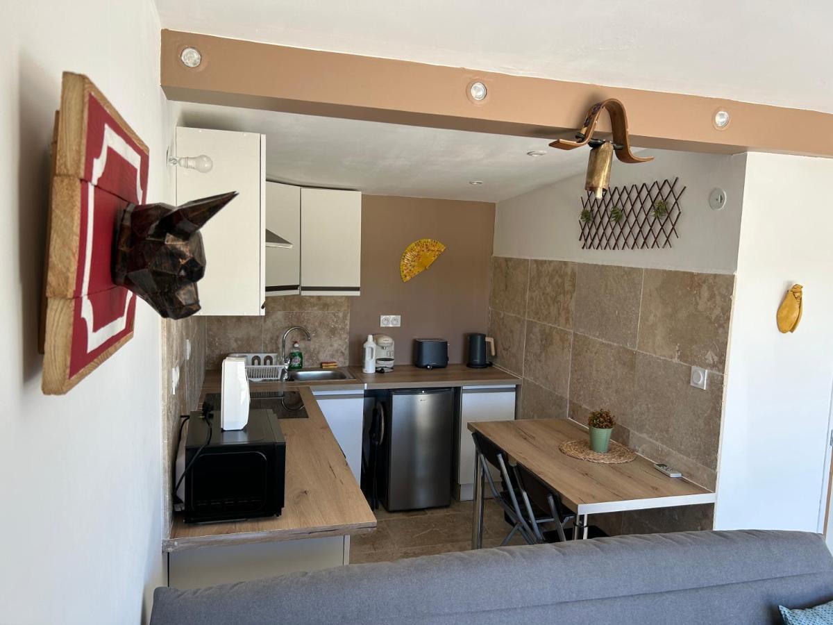 Studio A La Ferme Villa Арл Екстериор снимка